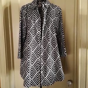 Chico's Women's No-Iron Shirt, sz,3-16/18 Blk/Wht